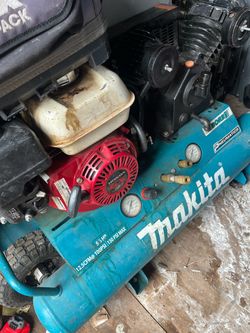 Air Compressor - MAKITA
