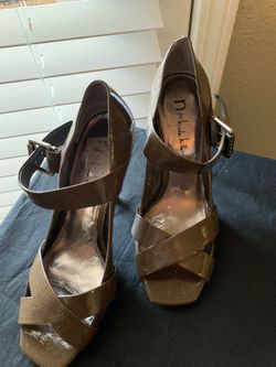 Nicole Miller Color-Olive Green 6.5 Medium