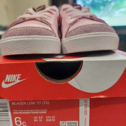 Nike Blazer Low 77 Td Size 6c