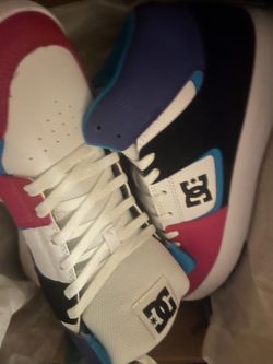 Dc shoes size: 9.5 women high top
