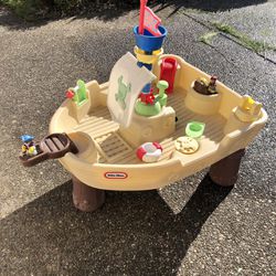 Little Tikes Pirate Ship Water Table