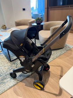Doona stroller/carseat