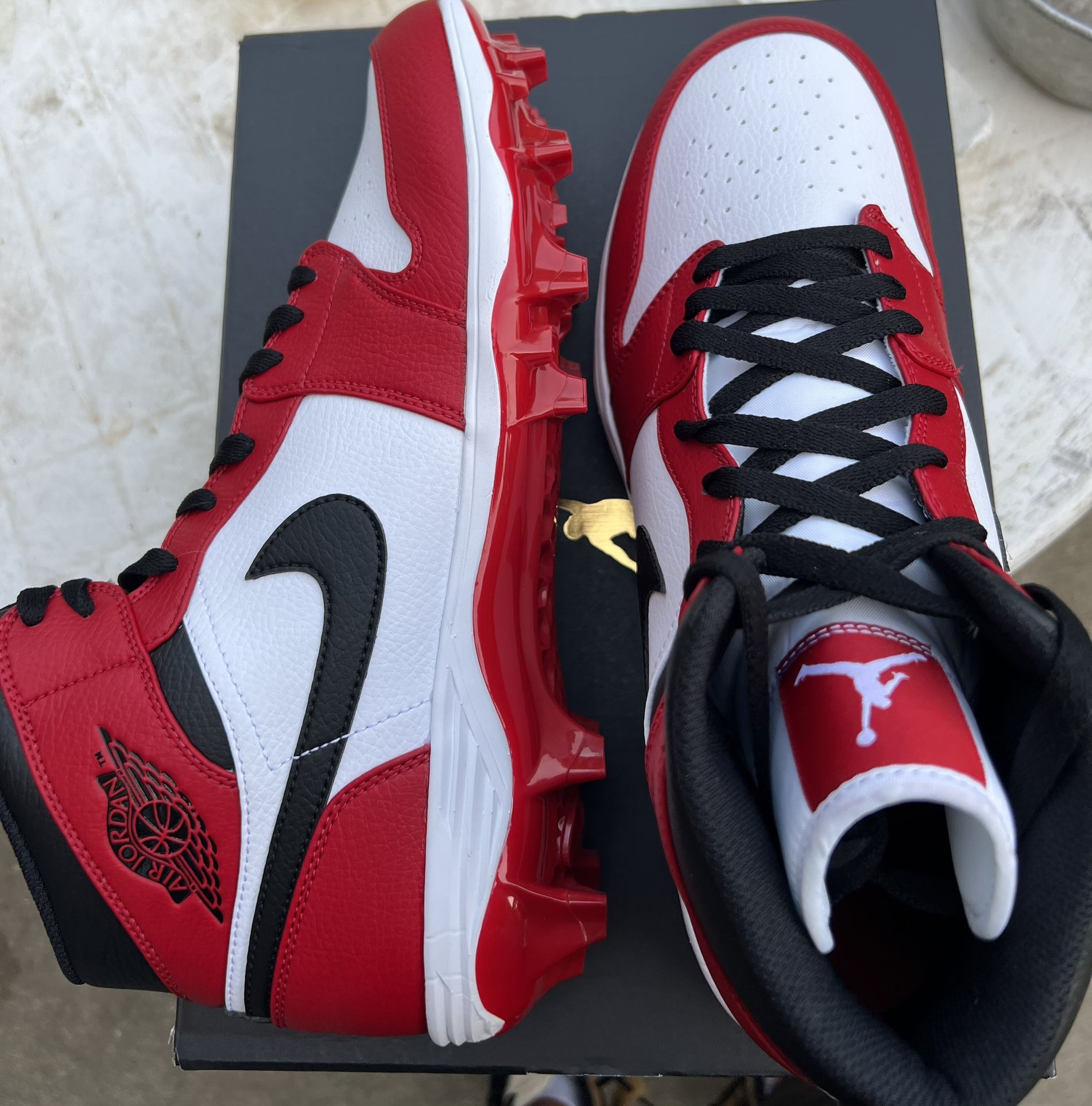 Jordan Mid Chicago Cleats Sz 13