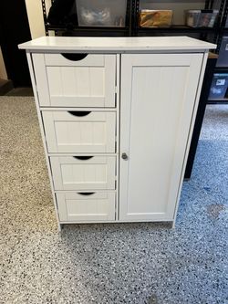 White Cabinet