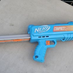 Nerf Dog Compact Blaster