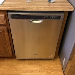 Whirlpool Dishwasher