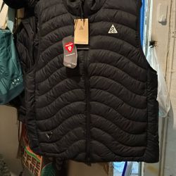 Nike ACG Vest Large/Mens