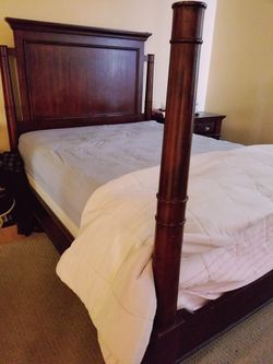 5 Piece Queen Bedroom Set