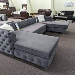 New Gray Sectional .. Free Delivery 🚚 .. Zero Down Financing !!