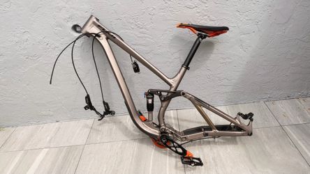 2022 Fuji Rakan 1.7 M Size MTB Trail bike Frame