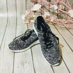 New original michael kors womens sneakers.