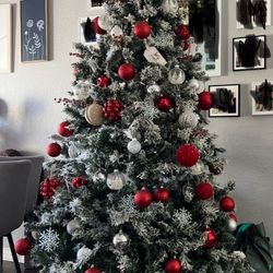 7.5 Ft Christmas Trees