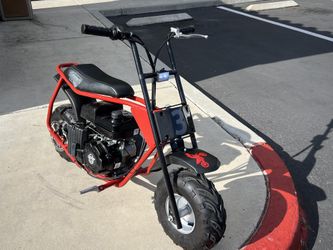 Minny Biike Coleman CC100x  + 1gallon Gas Can