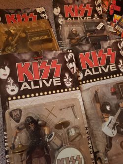 Kiss Alive! Figures.