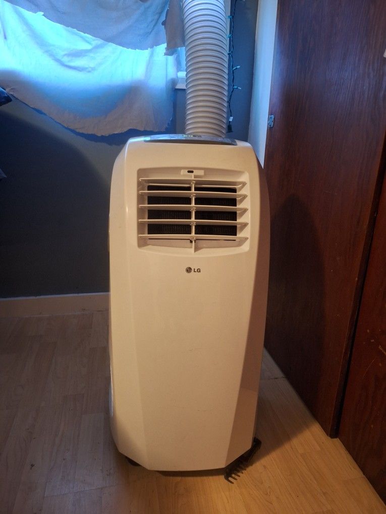 LG PORTABLE AIR CONDITIONER