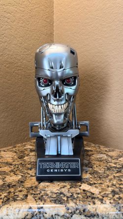 Terminator T-800 life size endoskull