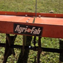 Agrifab Lawn Air raider