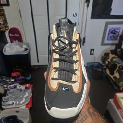 Nike Air Max Penny 1
Rattan Men's Size 6 Or Women's Size 7.5 Excellent Condition 