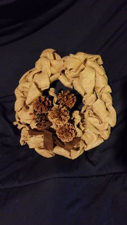 Holiday wreath