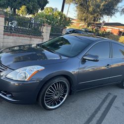 Nissan Altima 2012 Dark Grey 