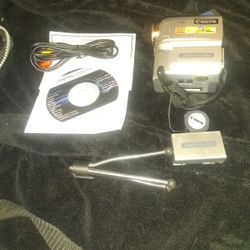 CANON DIGITAL CAMERA 12 mega Pixel $30