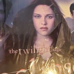 The Twilight Saga Eclispe The Movie Board Game. New, Plastic Torn