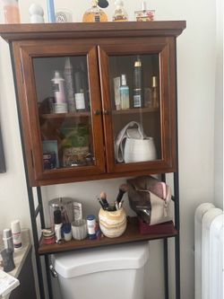 Over the toilet hutch / cabinet