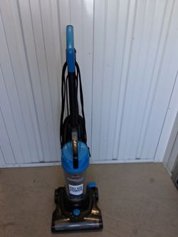 BISSELL VACUUM