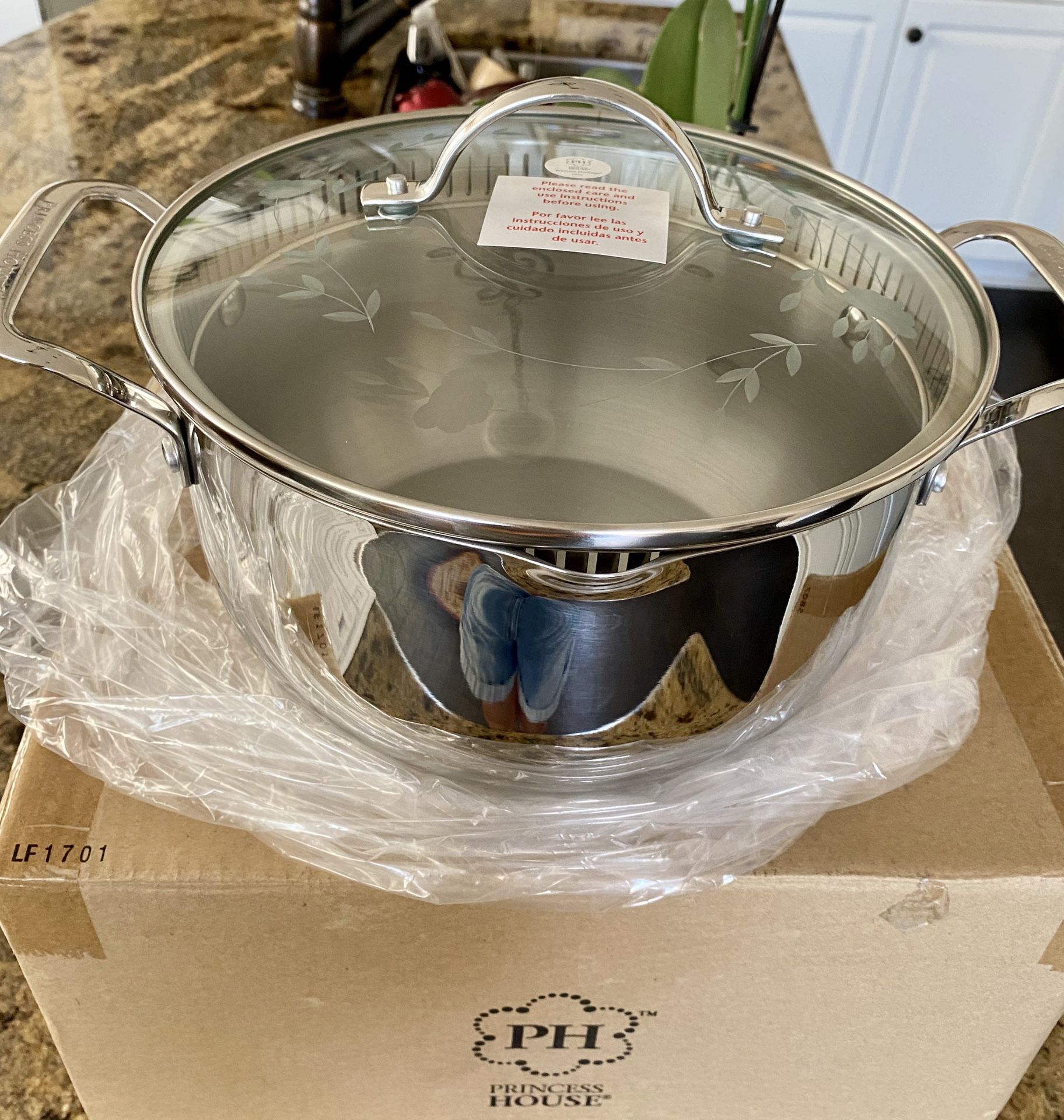 Princess House *Heritage Stainless Steel Classic 4.5 qt Straining Pot  (5807) for Sale in San Diego, CA - OfferUp