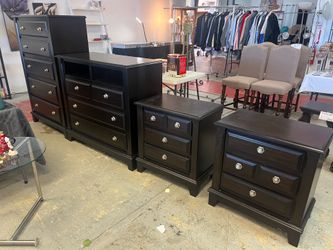 Set / Tall Dresser/ Tv Stand Cabinet / 2 Nightstands