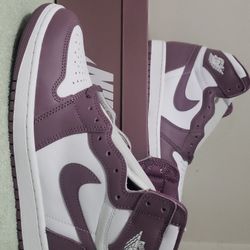 Jordan 1 High Mauve/White 10m Brand New ( DS)