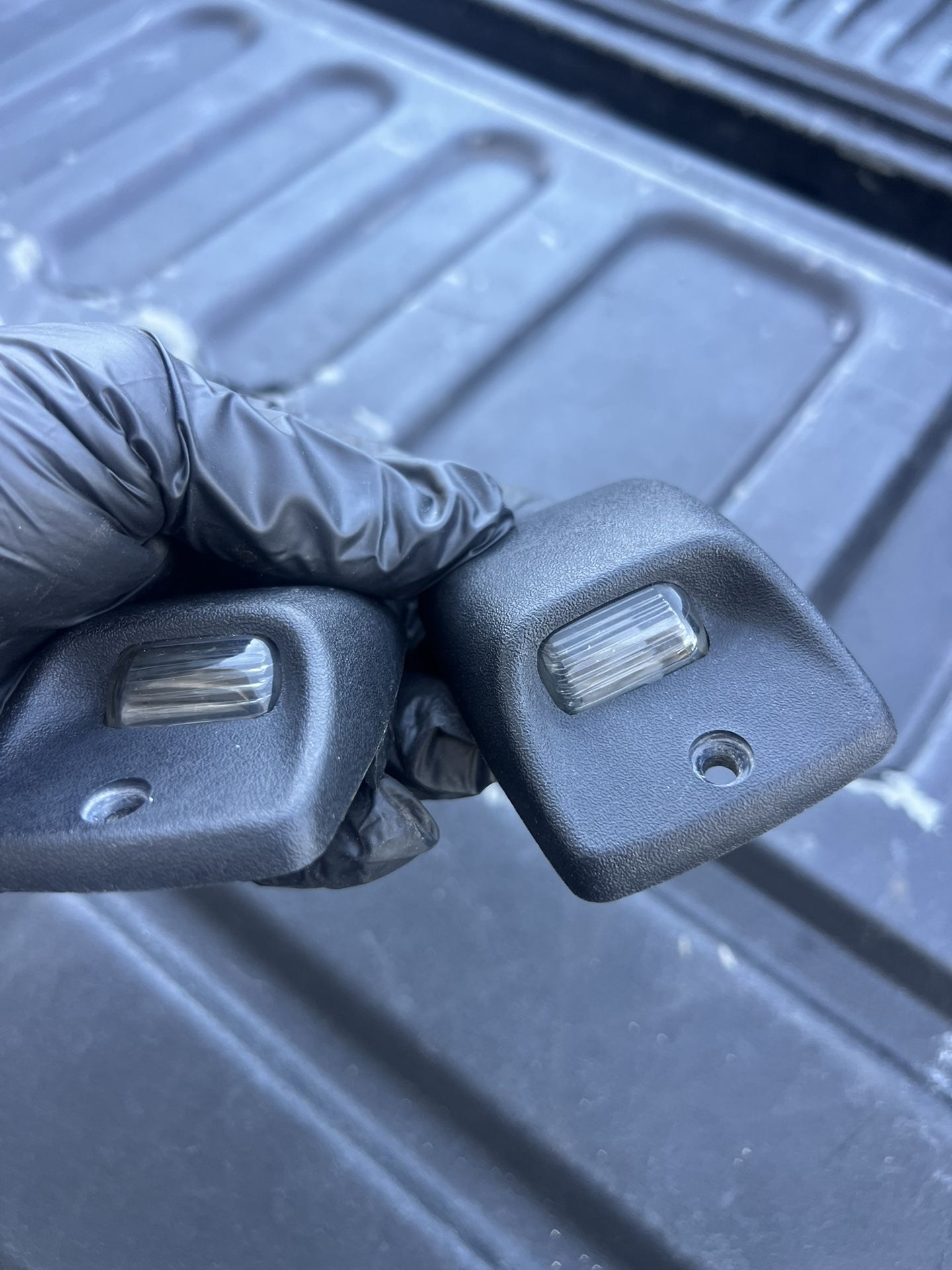 2007-2009 Toyota Tundra License Plate Lights