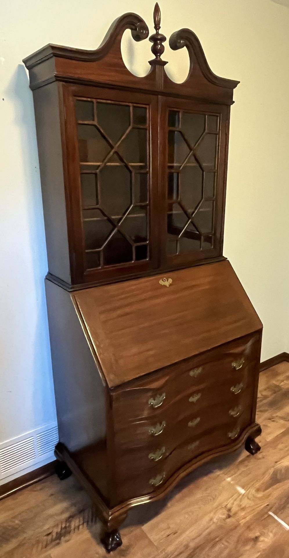 Antique Maddox Tables of Jamestown Mahogany Secretary Desk