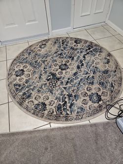 Round Rug