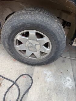 Escalade wheels and tires all 4