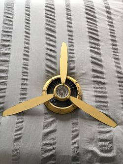 AIRPLANE WALL CLOCK