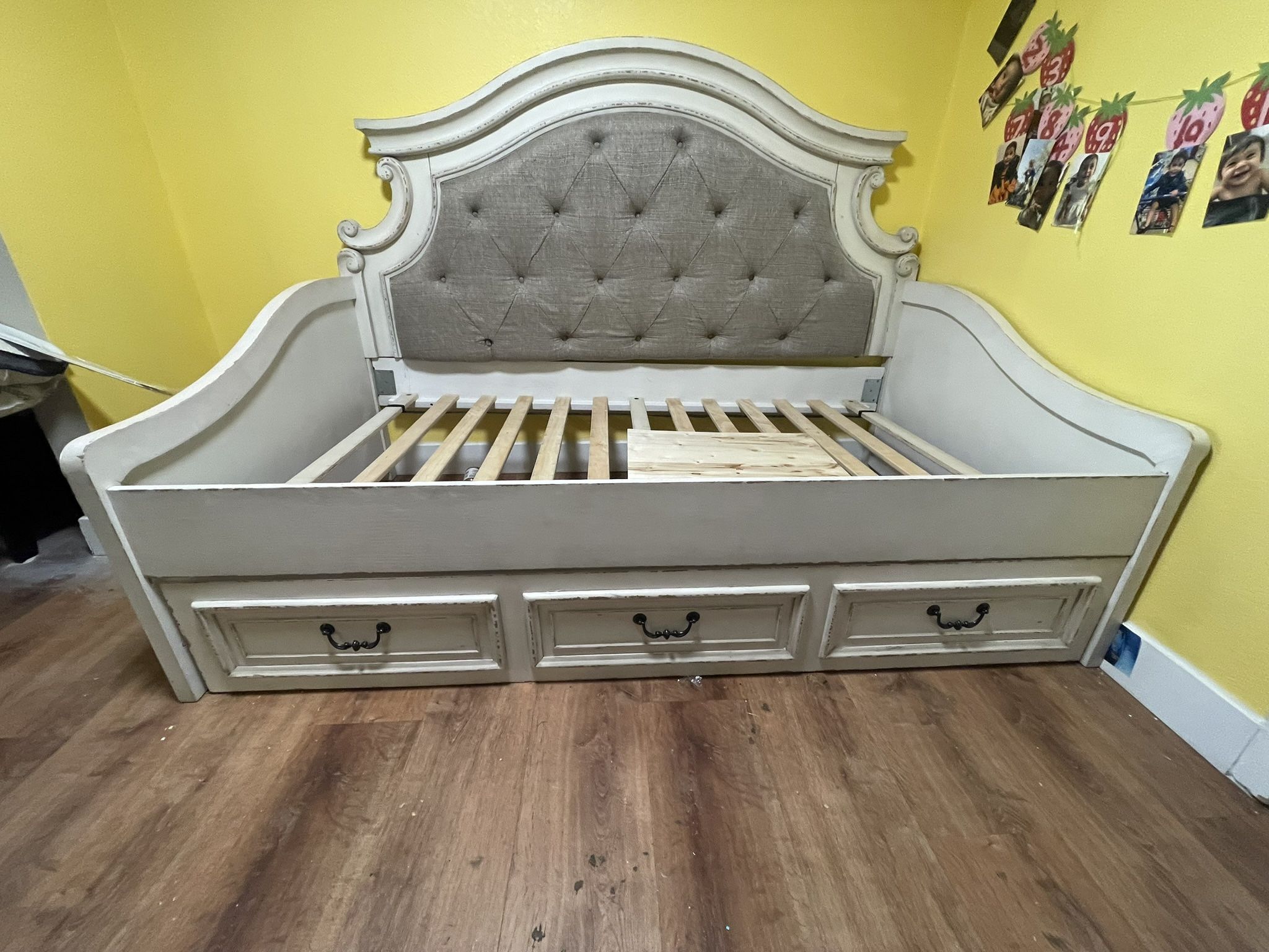 twin bed frame $100