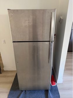 GE fridge