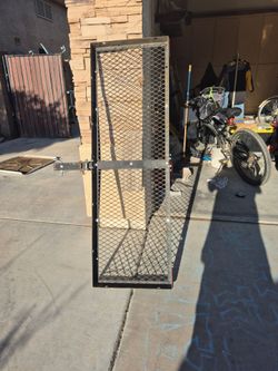 Trailer Hitch Cargo Carrier