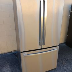 Refrigerator 
