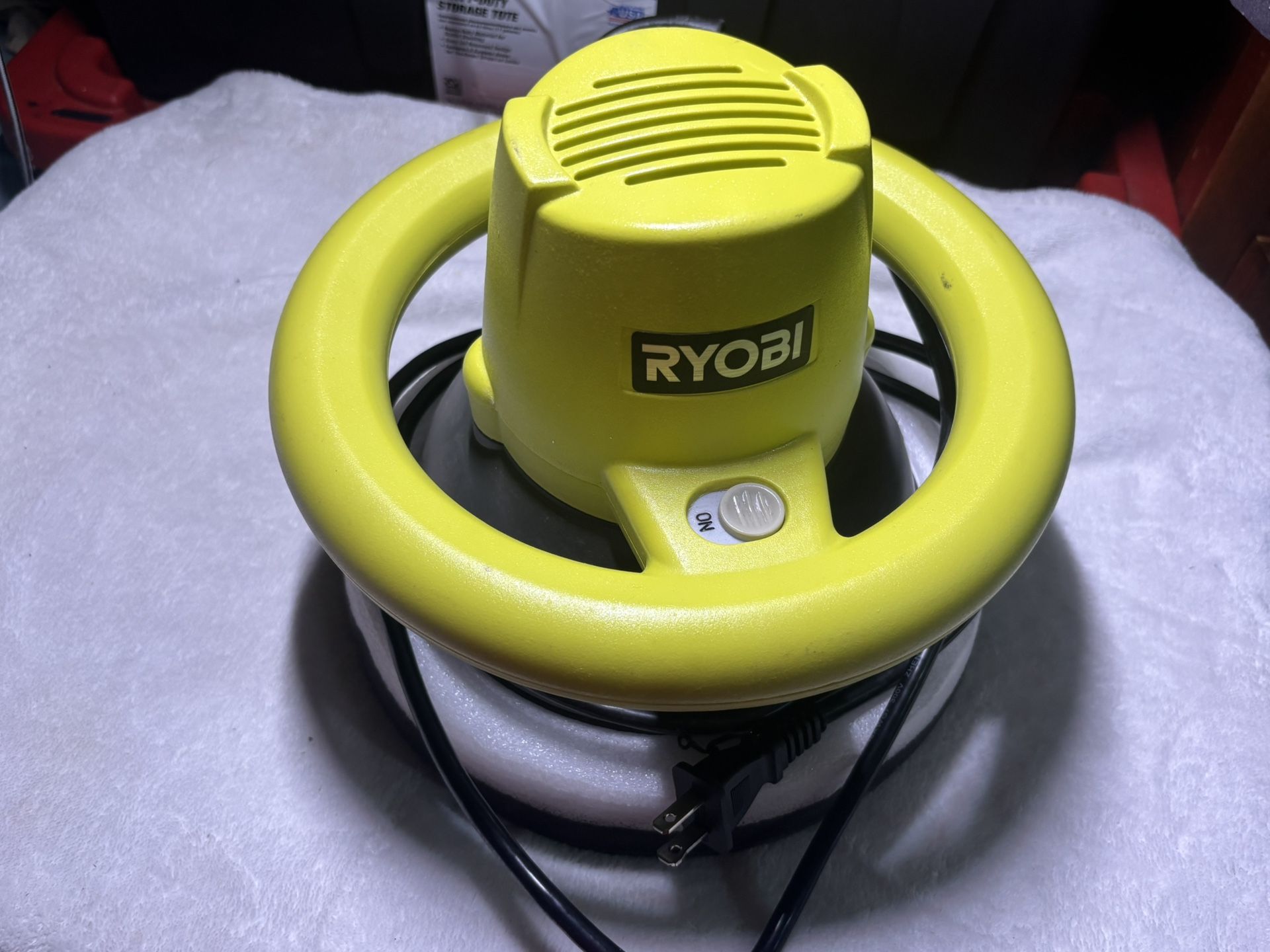 RYOBI RB101G 10in Corded Orbital Buffer