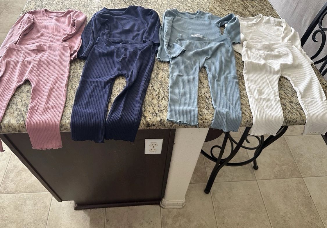 George Baby's lot of 4 sets of long Sleeve & Pant Set Size 18-24 Months 