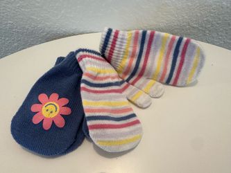 New Carter’s Toddler mittens