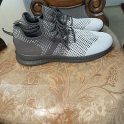 Very Soft SZ11 Men Great For Walking 