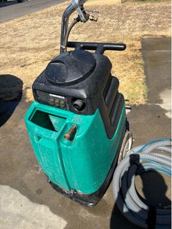 Carpet cleaner