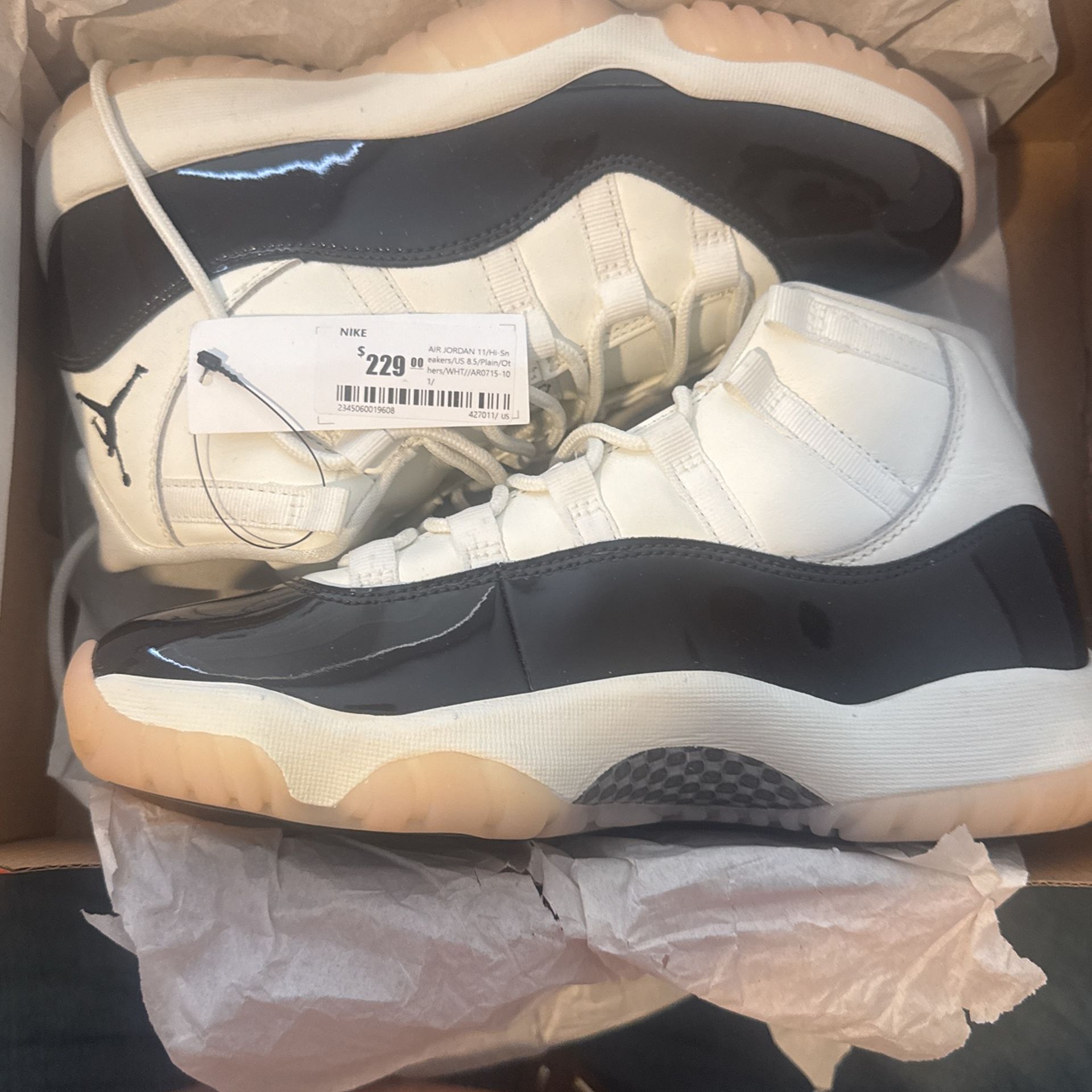 Nike Air Jordan 11