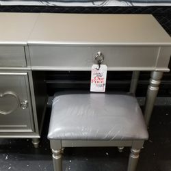 Vanity set champagne color