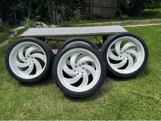 $1000 OBO 24” RIMS AND TIRES GOOD CONDITION FRESH PAINT