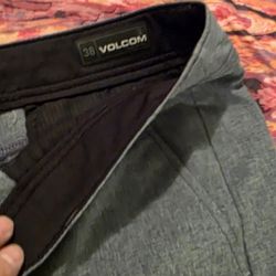 VALCOM SHORTS AND YORK ZOO 