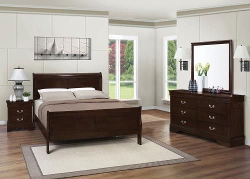 Four Piece Queen Bedroom Set With Queen Bed Frame Dresser Mirror And Night Stand On Sale Now Don't Miss
